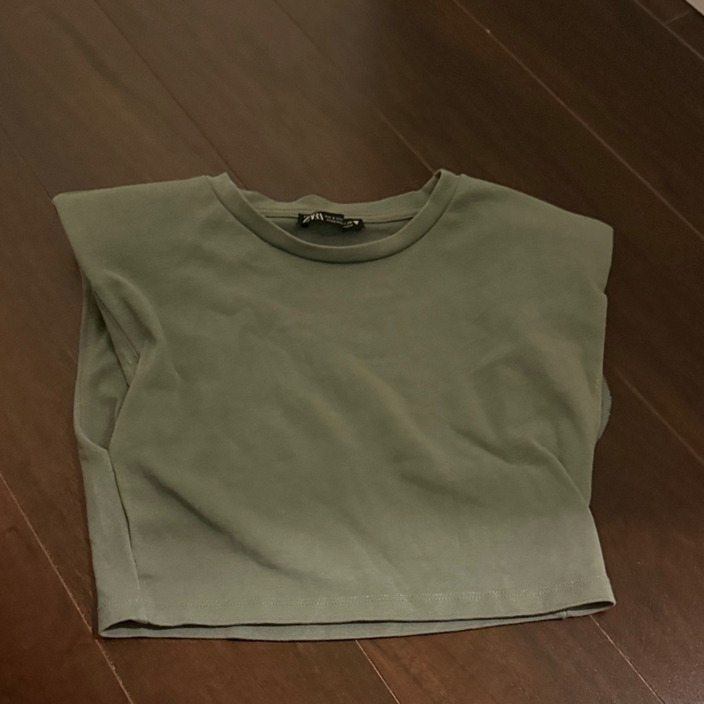 Sleeveless Cropped Tank Top - Olive Green with Shoulder Padding